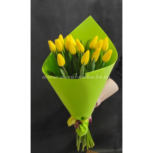 15 жёлтых тюльпанов в фоамиране #1