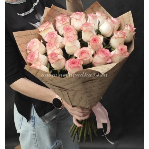 15 фирменных роз "Джумилия" в крафте